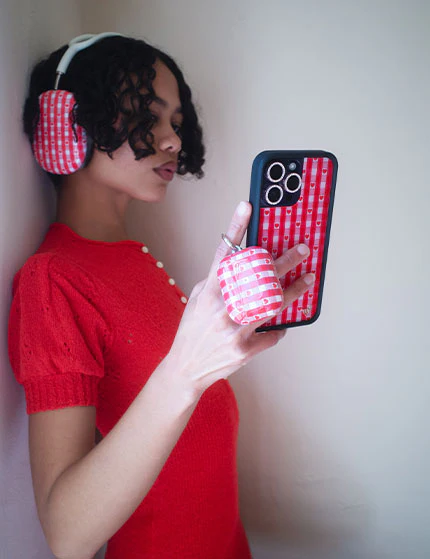 Red Gingham Hearts AirPods - Image 4